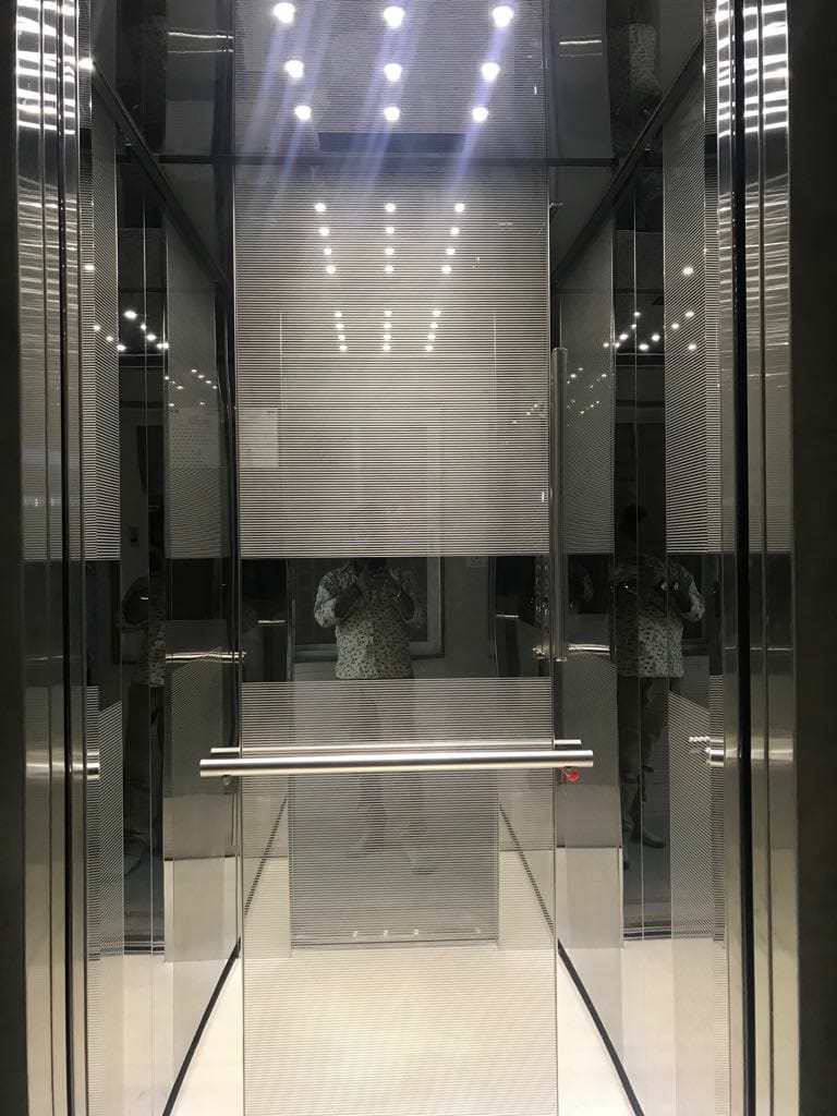 ORCHID ELEVATORS - Album - SS Glass Door